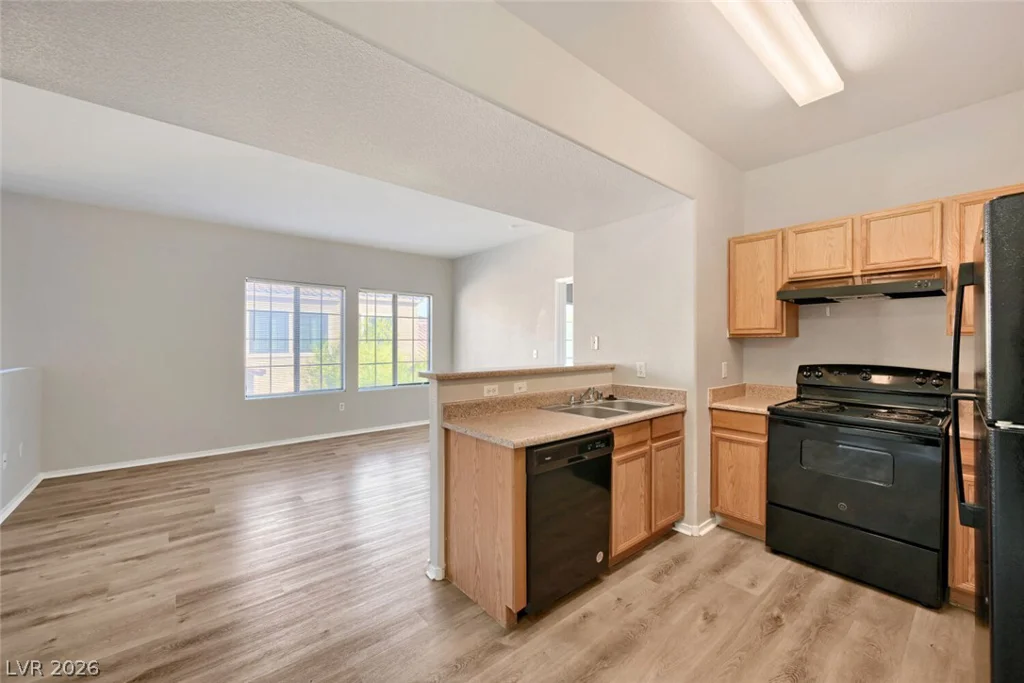 2161 Hussium Hills, Las Vegas, NV 89108