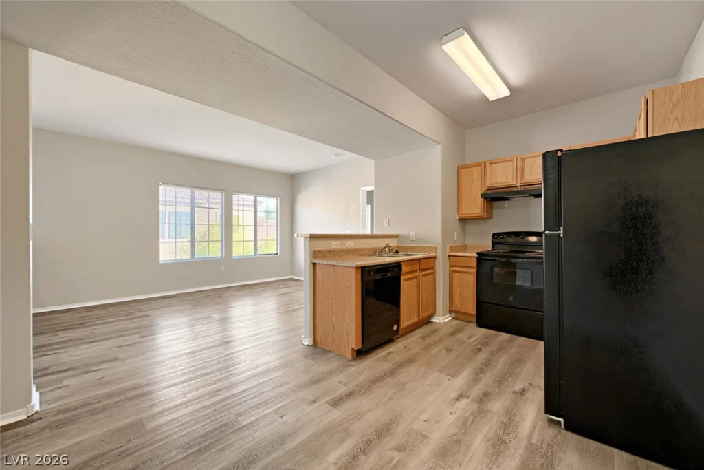 2161 Hussium Hills, Las Vegas, NV 89108