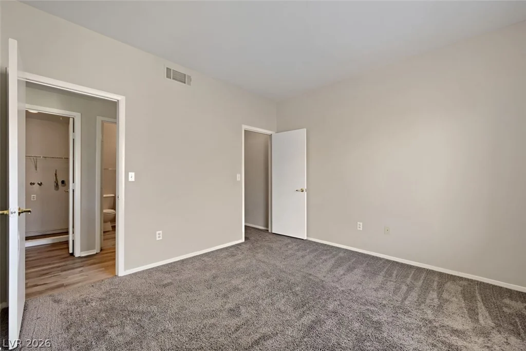 2161 Hussium Hills, Las Vegas, NV 89108