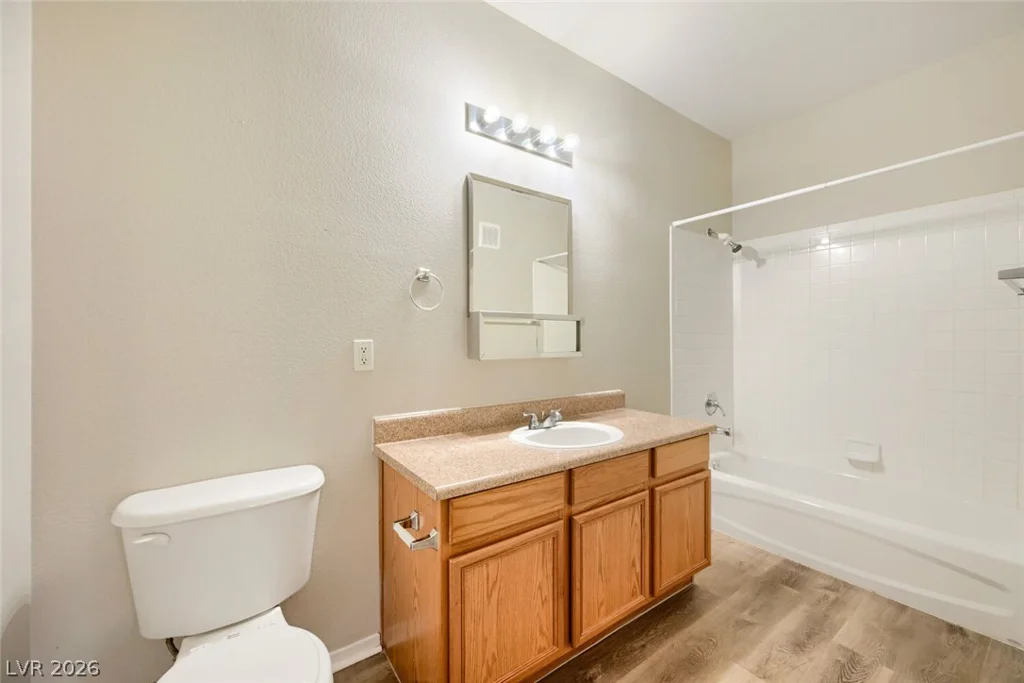 2161 Hussium Hills, Las Vegas, NV 89108