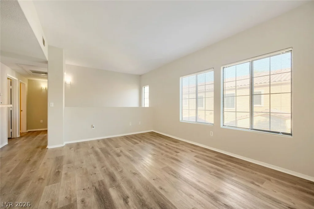 2161 Hussium Hills, Las Vegas, NV 89108