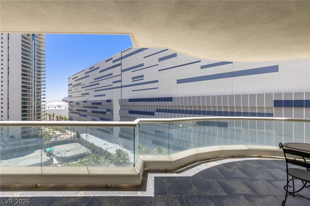 2747 Paradise, Las Vegas, NV 89109