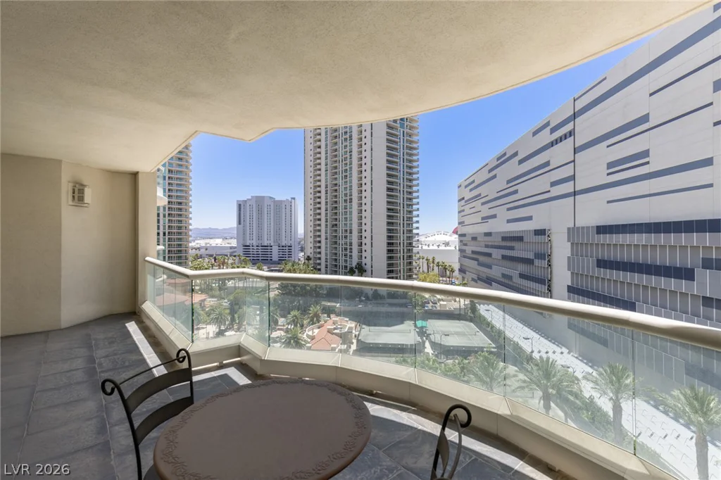 2747 Paradise, Las Vegas, NV 89109