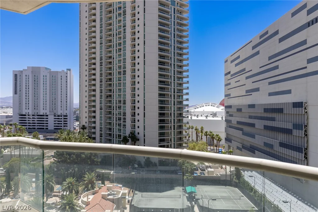 2747 Paradise, Las Vegas, NV 89109