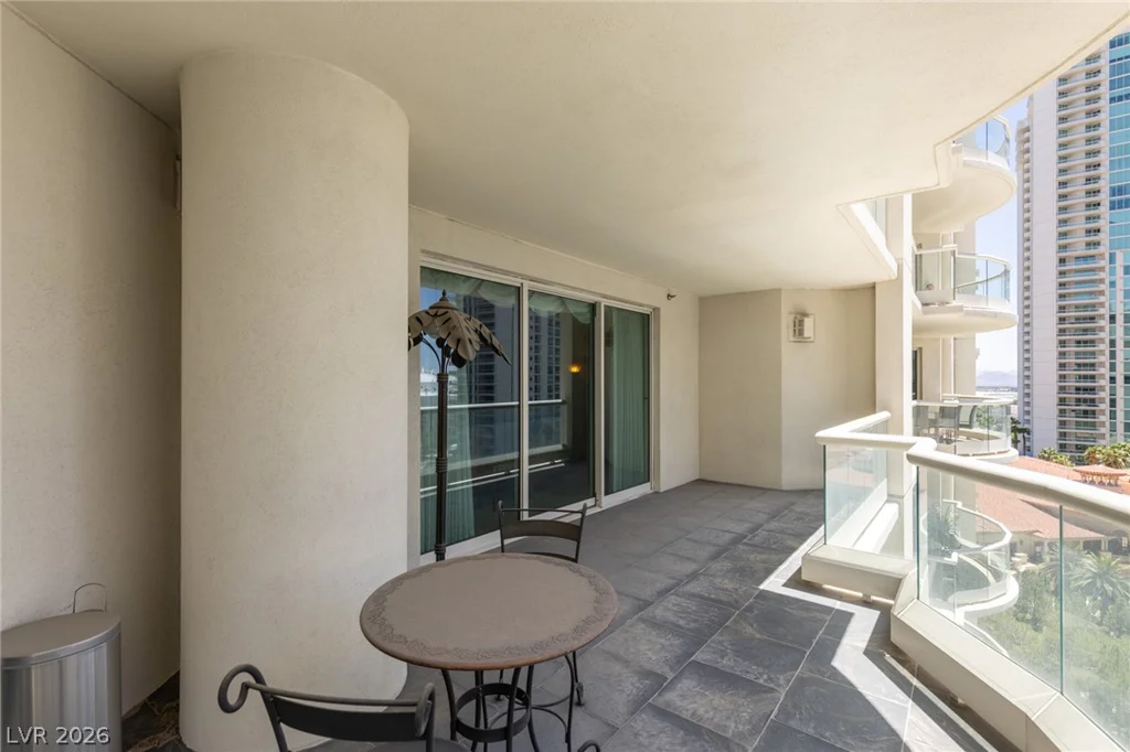 2747 Paradise, Las Vegas, NV 89109