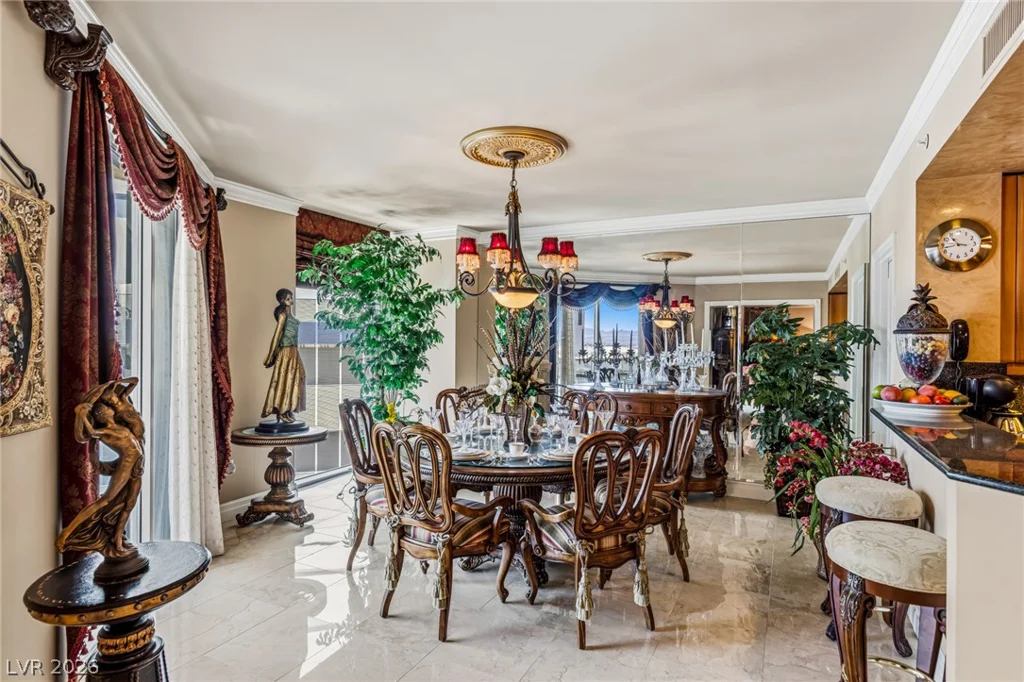 2747 Paradise, Las Vegas, NV 89109