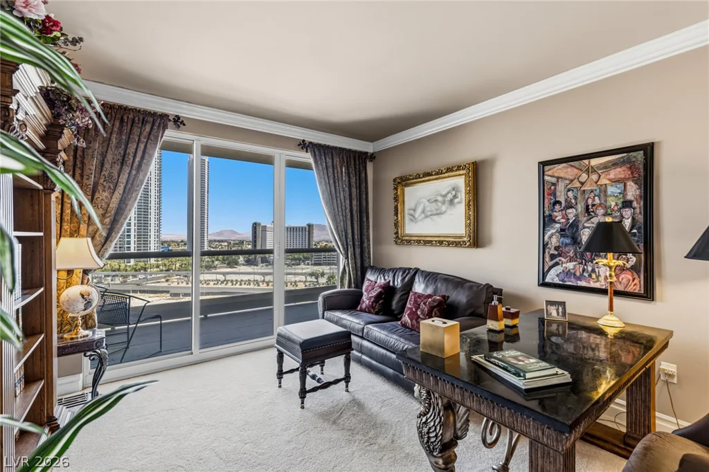 2747 Paradise, Las Vegas, NV 89109