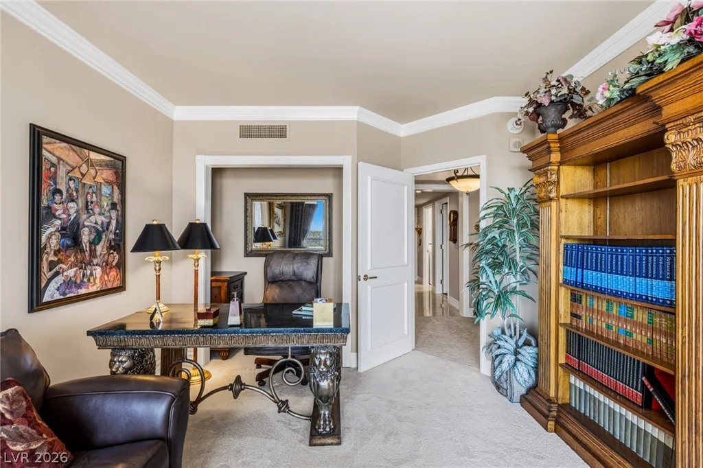 2747 Paradise, Las Vegas, NV 89109