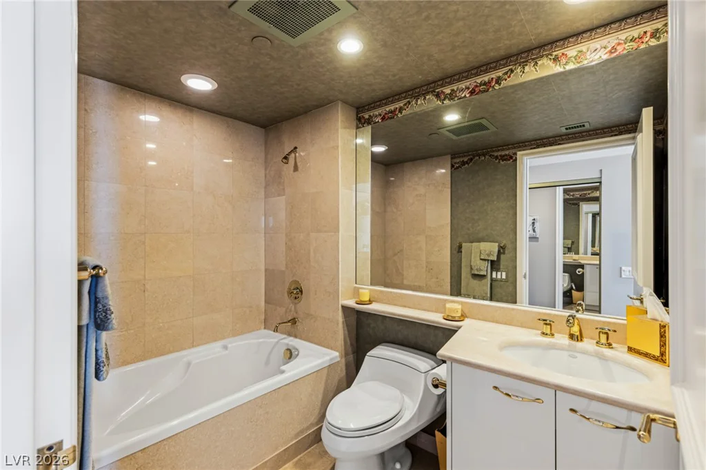2747 Paradise, Las Vegas, NV 89109
