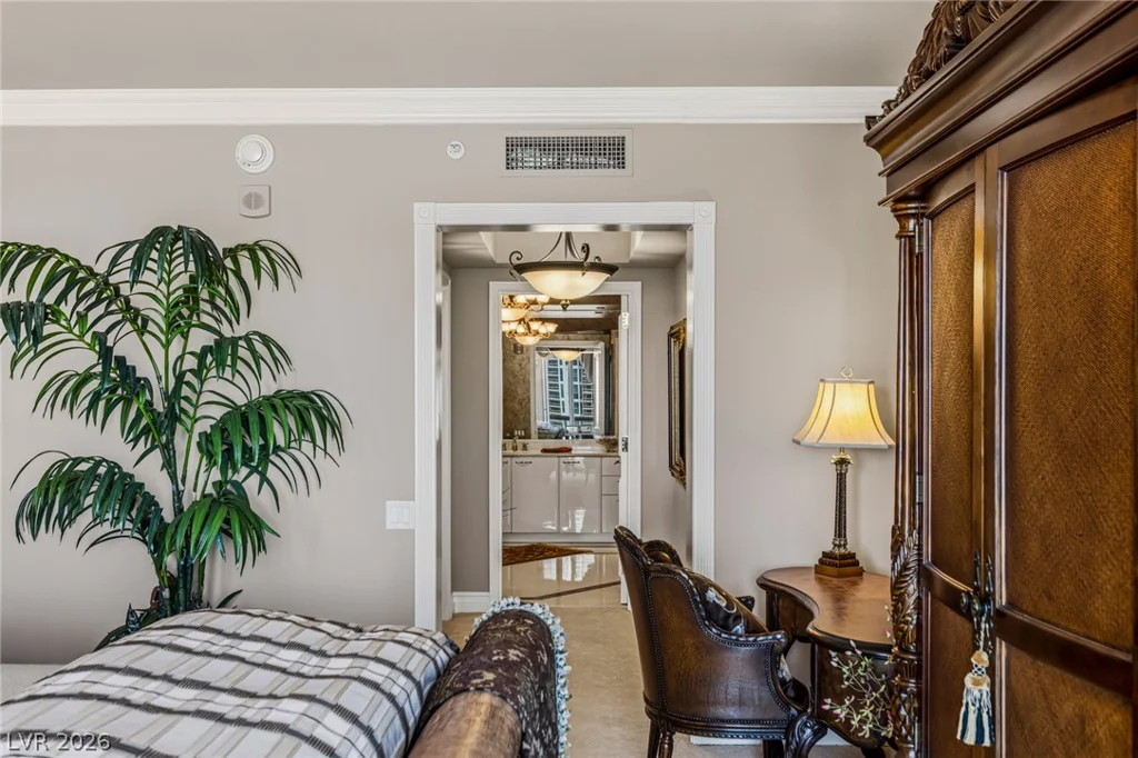 2747 Paradise, Las Vegas, NV 89109
