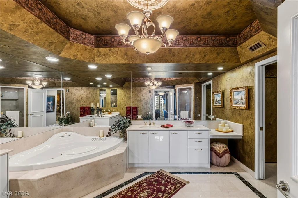 2747 Paradise, Las Vegas, NV 89109