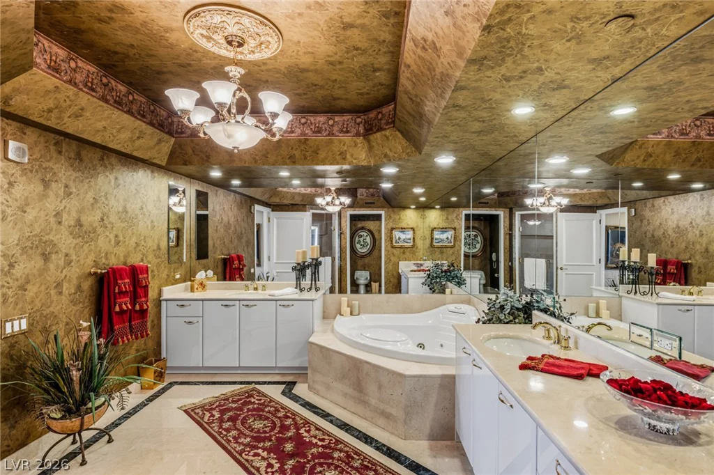 2747 Paradise, Las Vegas, NV 89109