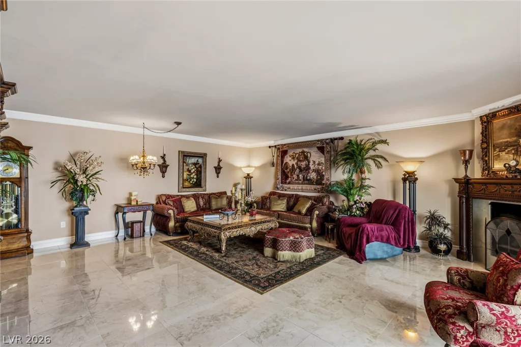 2747 Paradise, Las Vegas, NV 89109