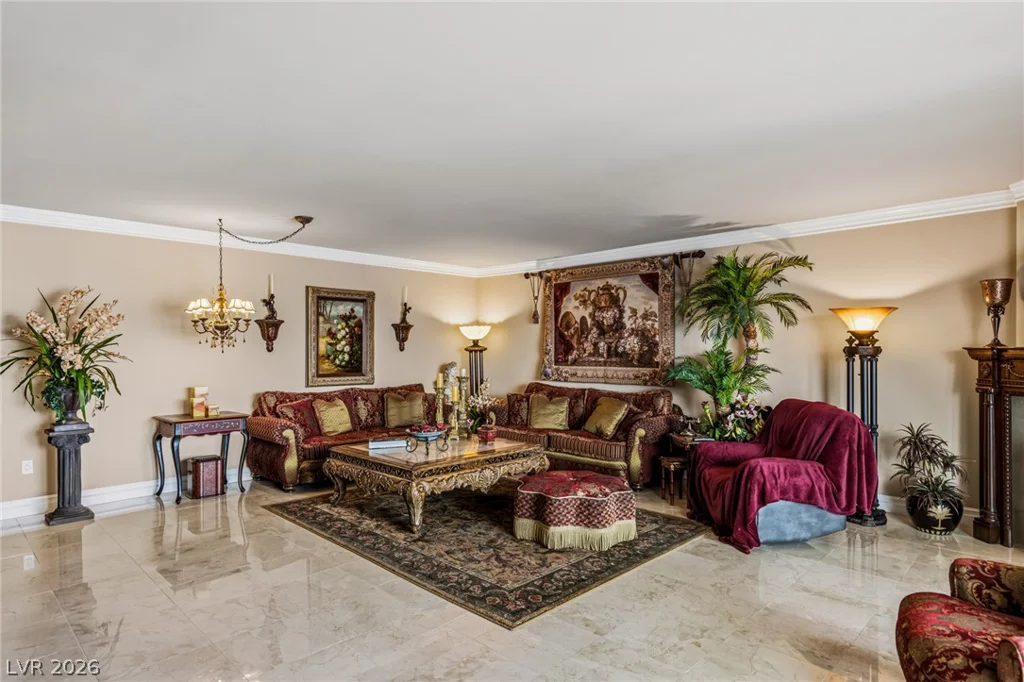 2747 Paradise, Las Vegas, NV 89109