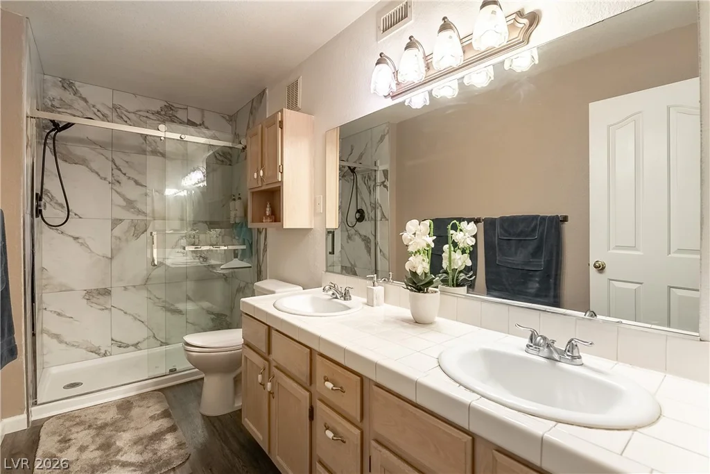 8452 Boseck, Las Vegas, NV 89145
