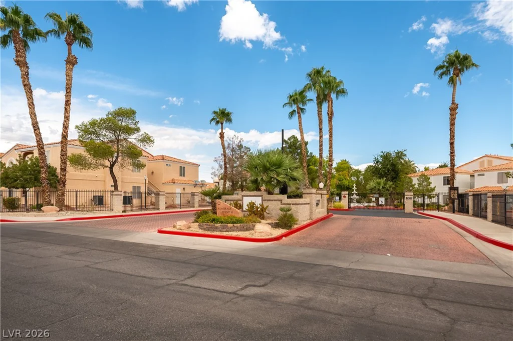 8452 Boseck, Las Vegas, NV 89145