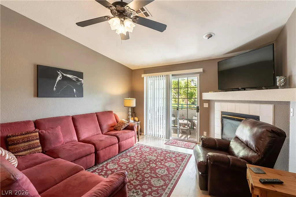 8452 Boseck, Las Vegas, NV 89145
