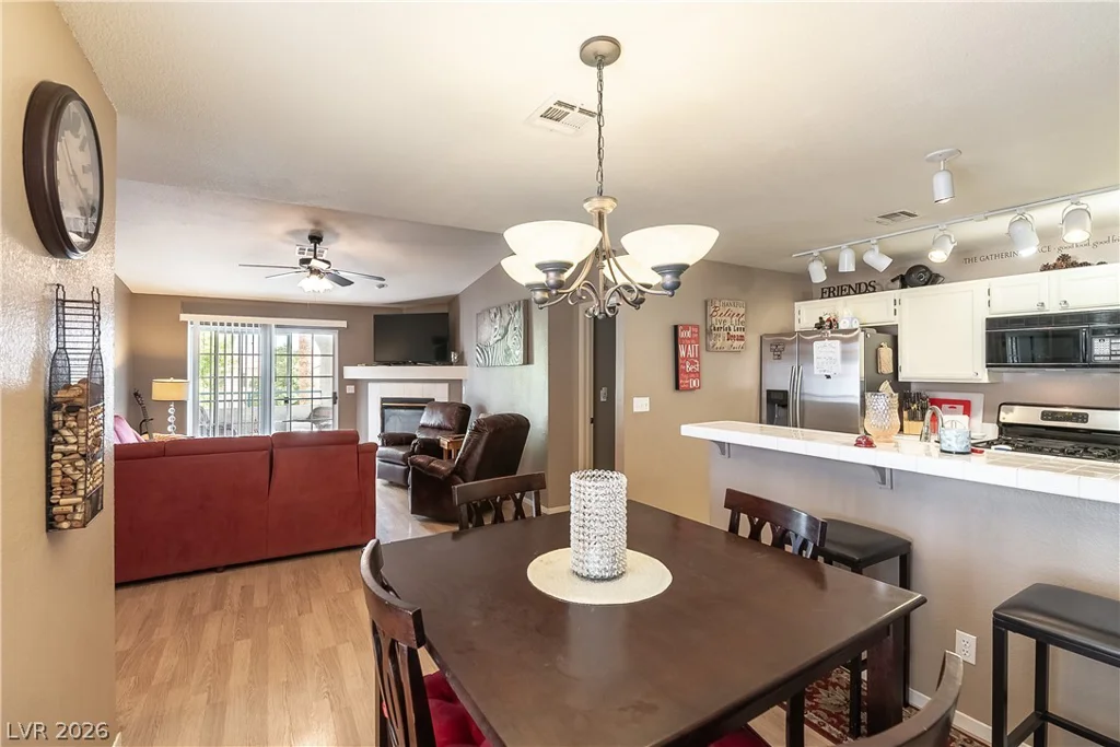 8452 Boseck, Las Vegas, NV 89145