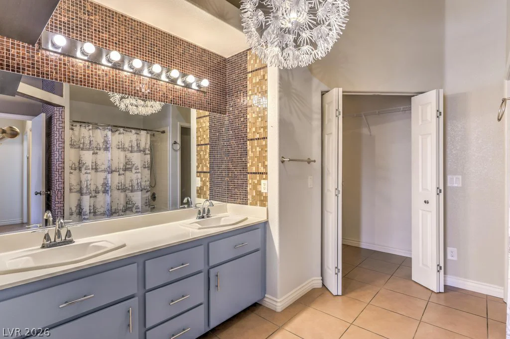 4029 Castle Cove, Las Vegas, NV 89108