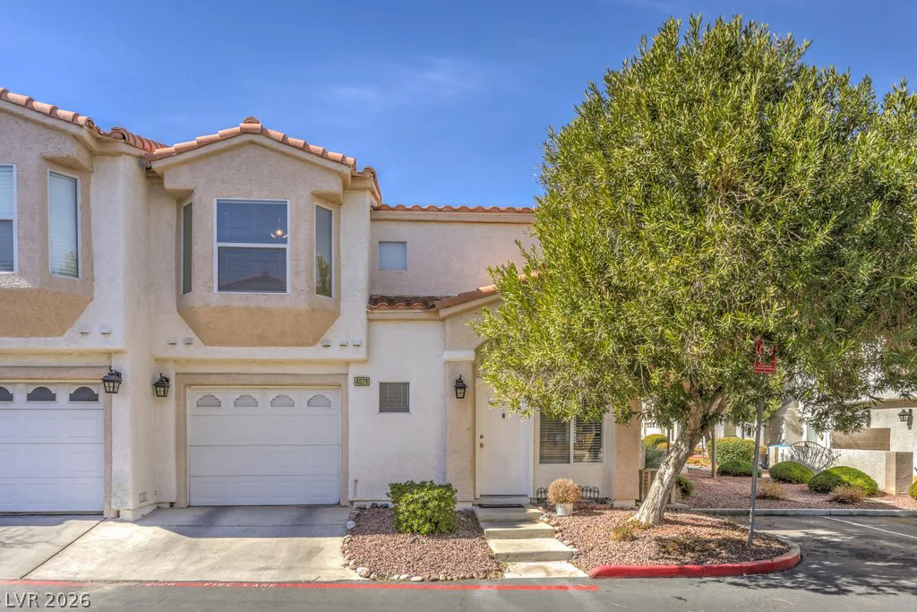 4029 Castle Cove, Las Vegas, NV 89108