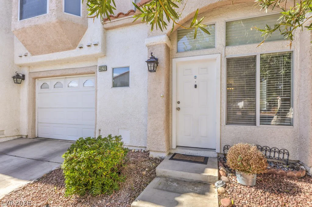 4029 Castle Cove, Las Vegas, NV 89108