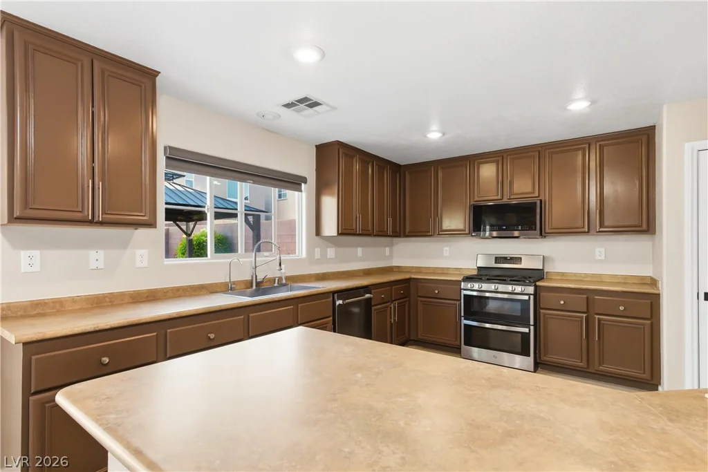 10847 Iona Island, Las Vegas, NV 89166