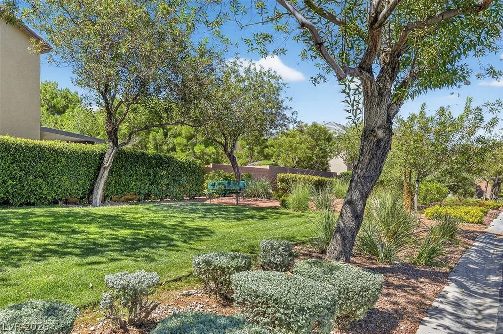 10847 Iona Island, Las Vegas, NV 89166
