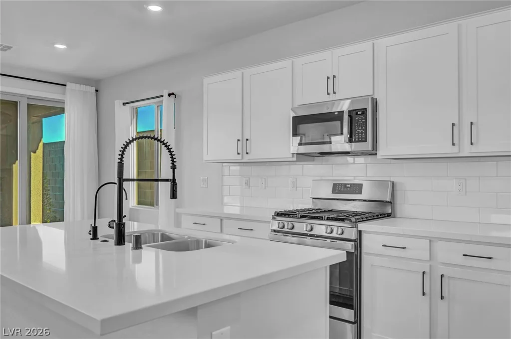 2408 Switchback Valley, Las Vegas, NV 89138