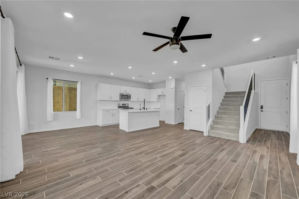 2408 Switchback Valley, Las Vegas, NV 89138