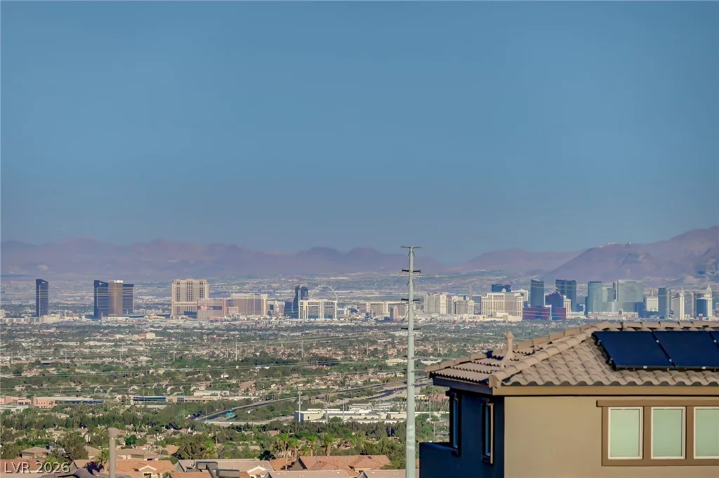2408 Switchback Valley, Las Vegas, NV 89138