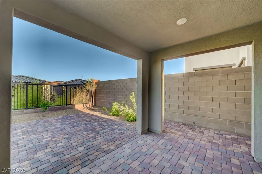 2408 Switchback Valley, Las Vegas, NV 89138
