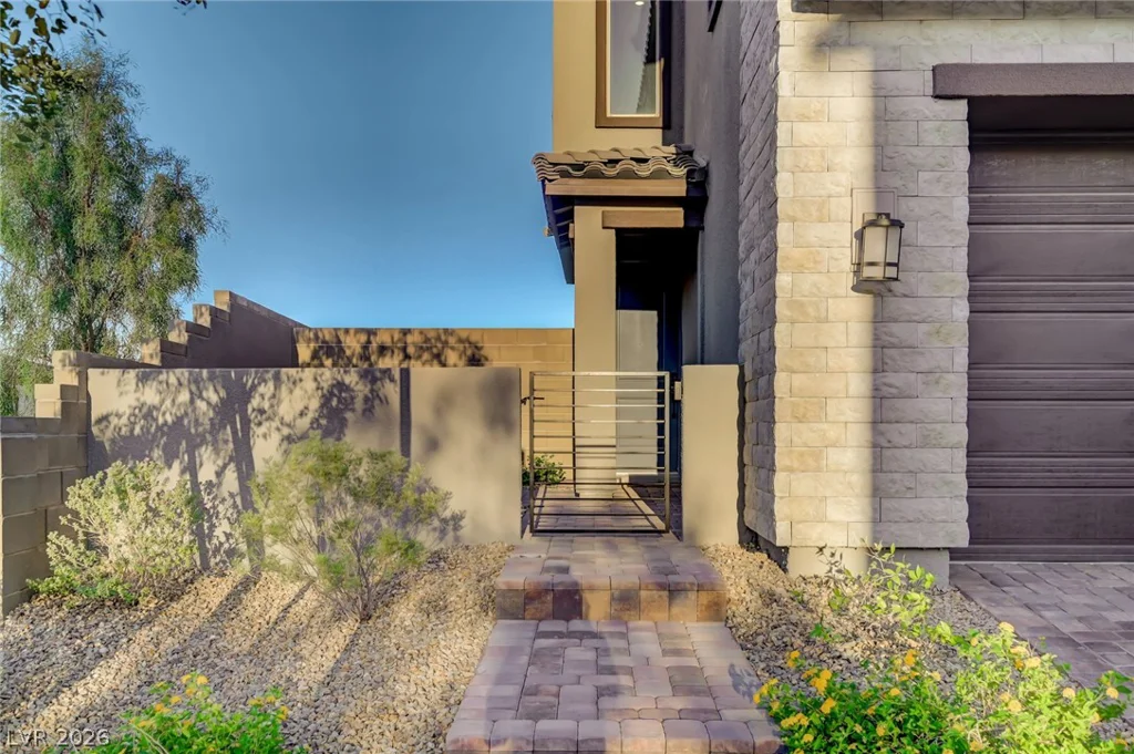 2408 Switchback Valley, Las Vegas, NV 89138
