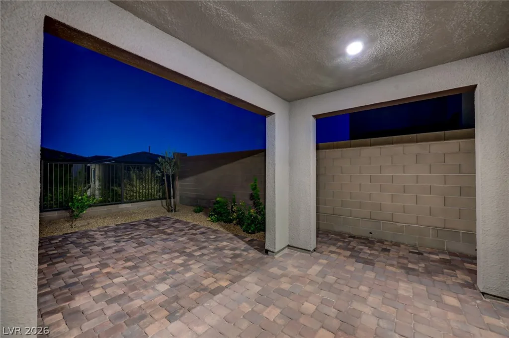 2408 Switchback Valley, Las Vegas, NV 89138