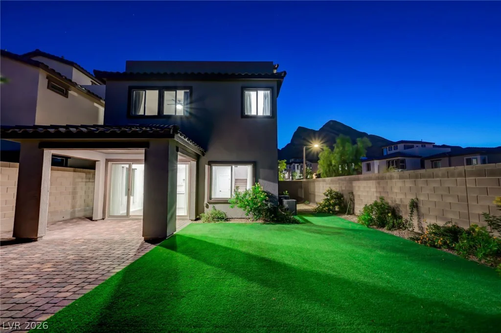 2408 Switchback Valley, Las Vegas, NV 89138