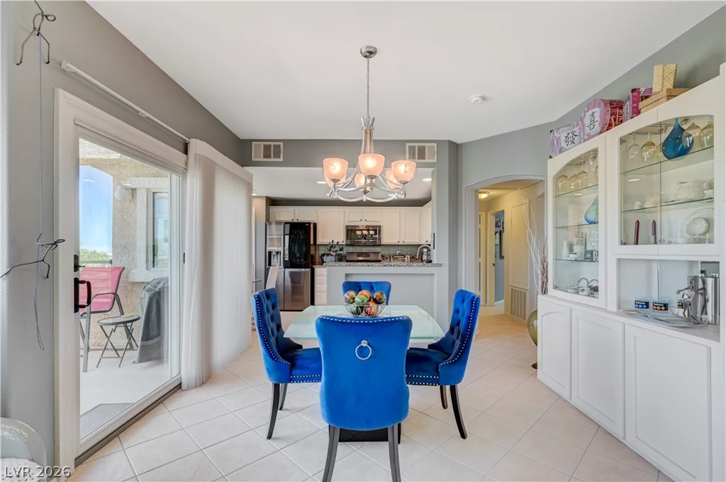 10800 Amber Ridge, Las Vegas, NV 89144