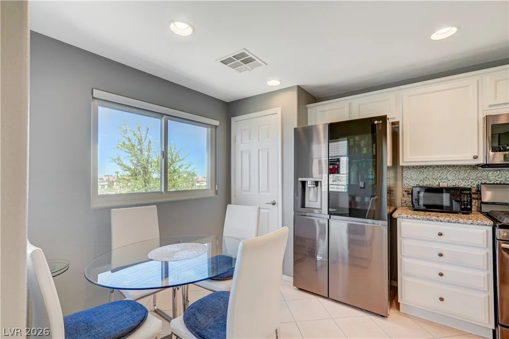 10800 Amber Ridge, Las Vegas, NV 89144