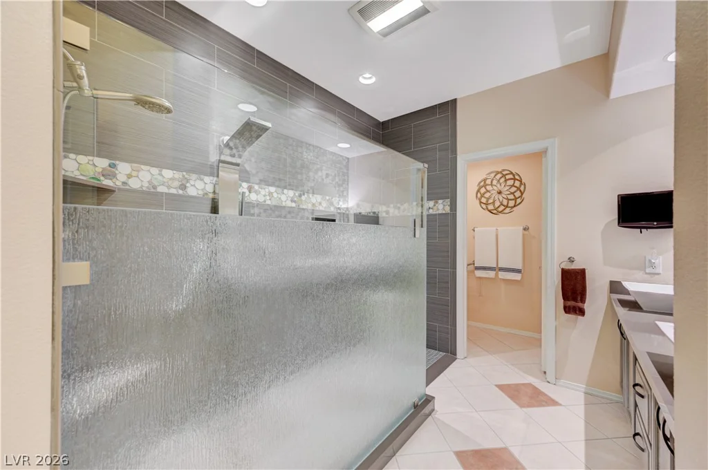 10800 Amber Ridge, Las Vegas, NV 89144