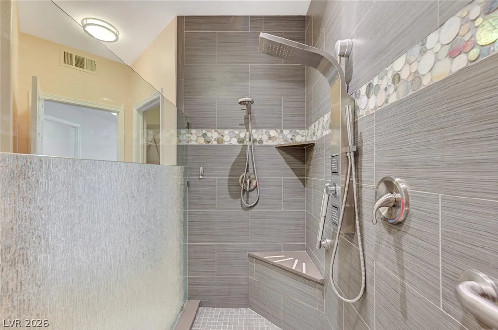 10800 Amber Ridge, Las Vegas, NV 89144