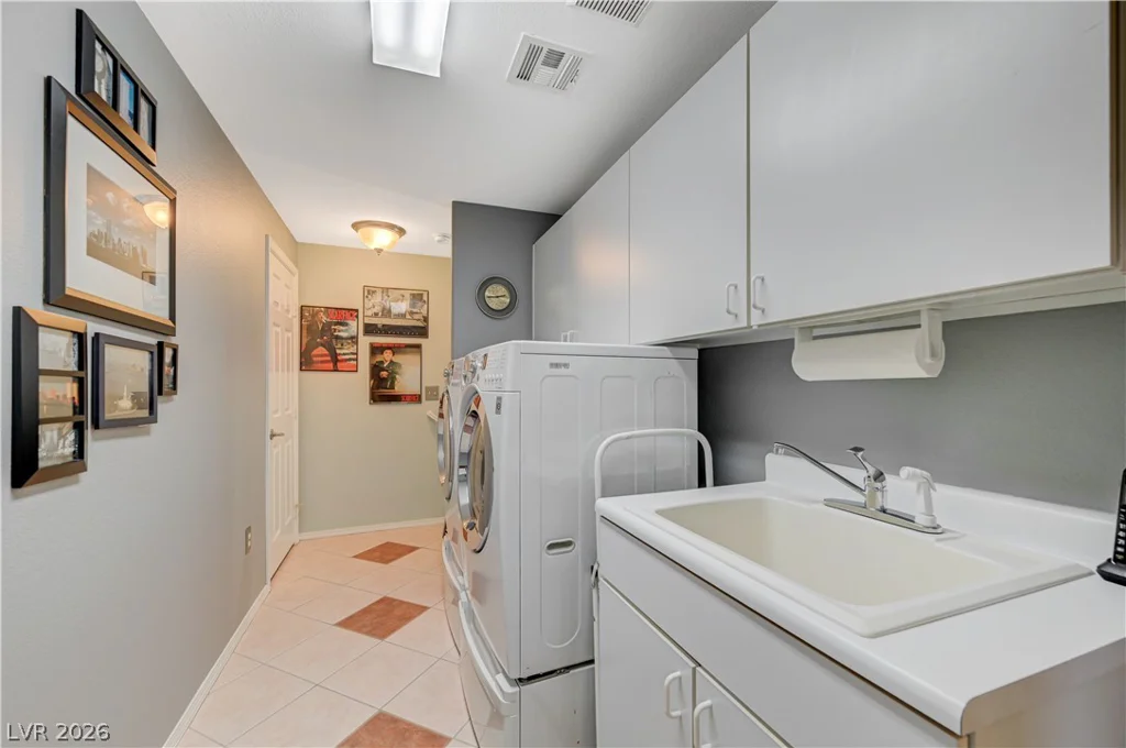 10800 Amber Ridge, Las Vegas, NV 89144