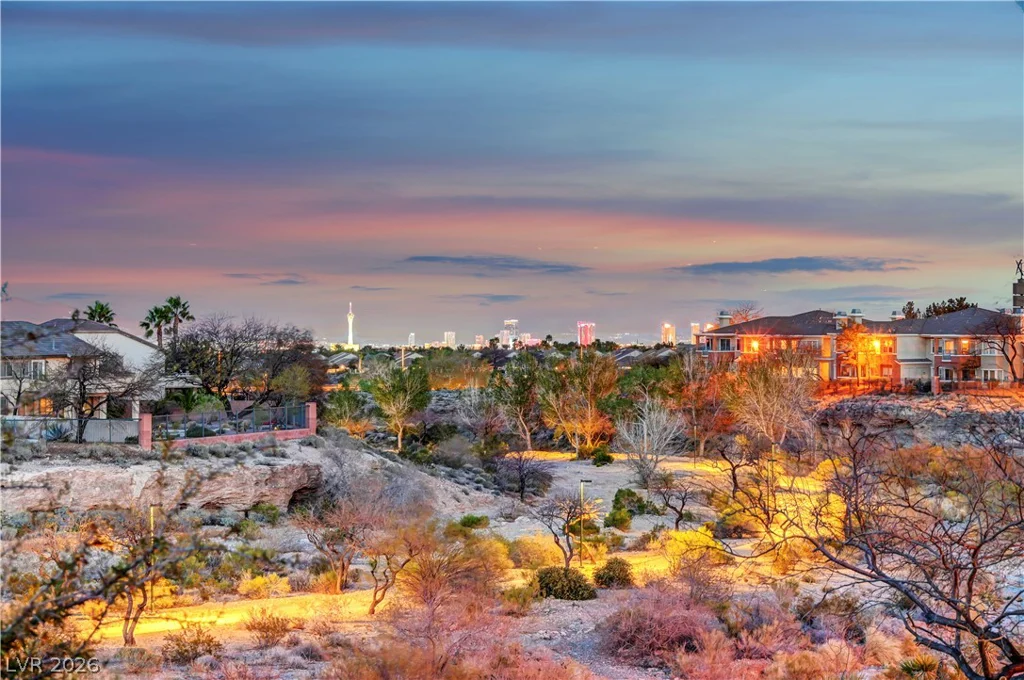 10800 Amber Ridge, Las Vegas, NV 89144