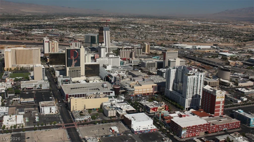 1220 Saint Louis, Las Vegas, NV 89104