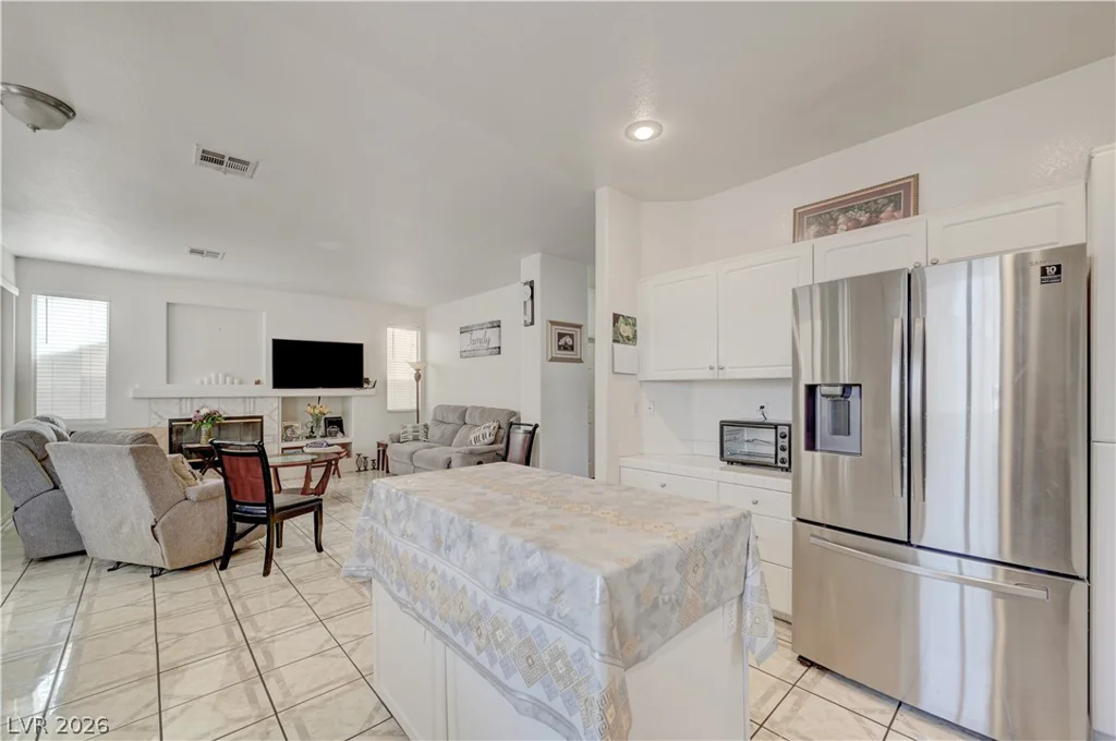 1069 Coral Desert, Las Vegas, NV 89123