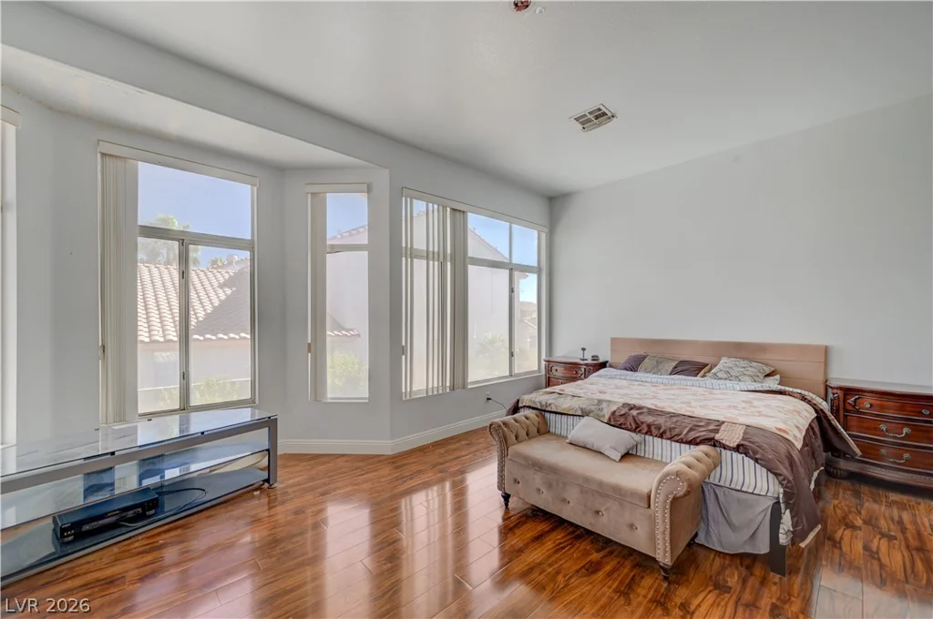 1069 Coral Desert, Las Vegas, NV 89123