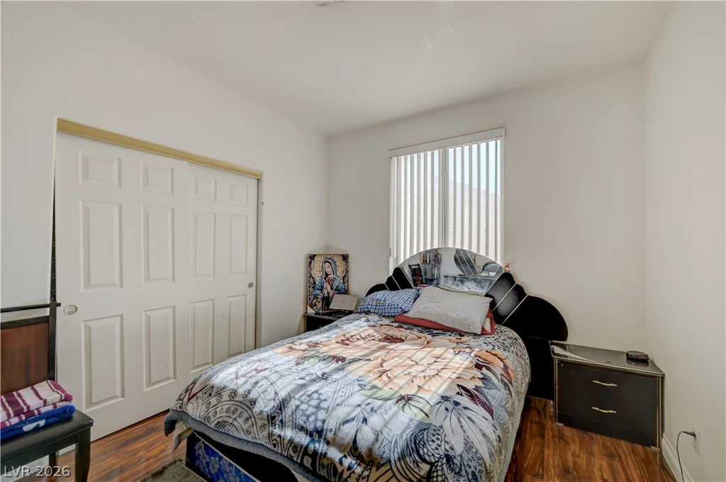 1069 Coral Desert, Las Vegas, NV 89123