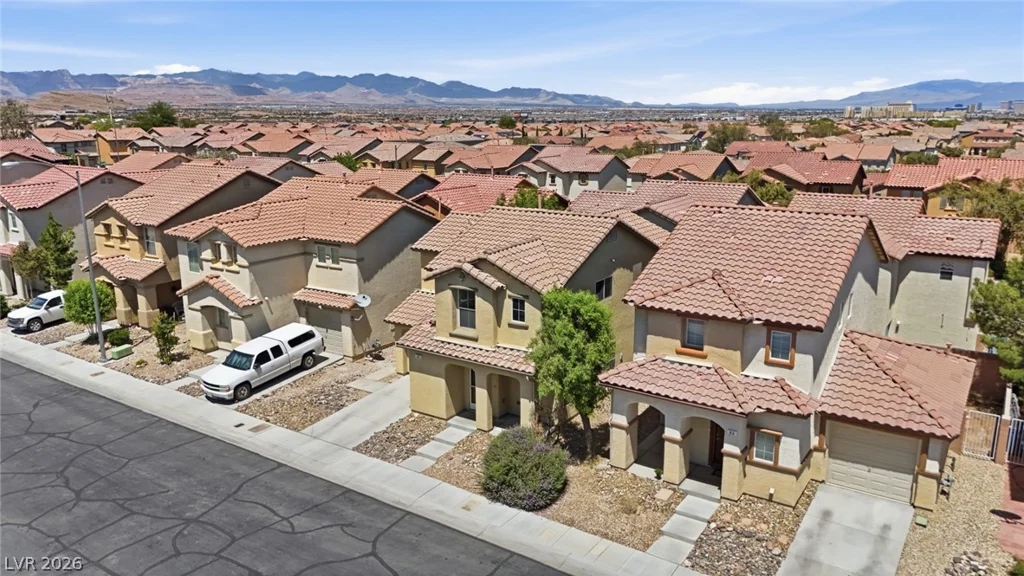 80 Lockheed, Las Vegas, NV 89183