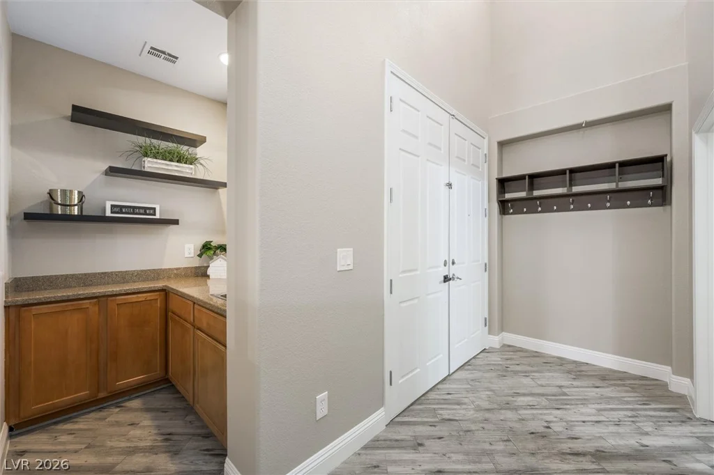 5642 Ouray, North Las Vegas, NV 89081