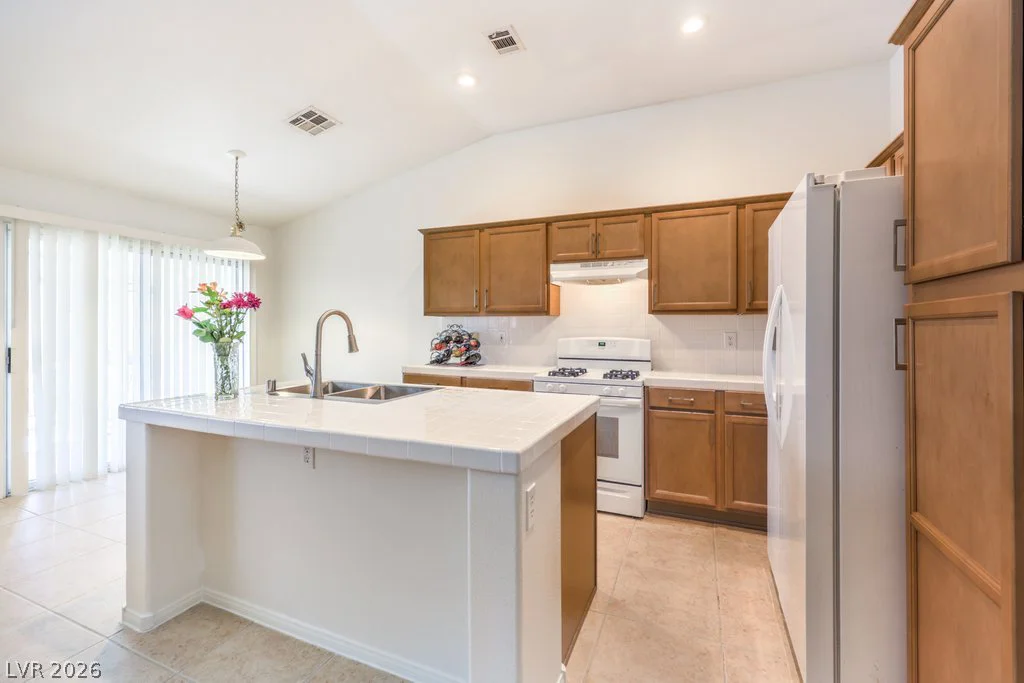 6309 Elderberry Wine, Las Vegas, NV 89142