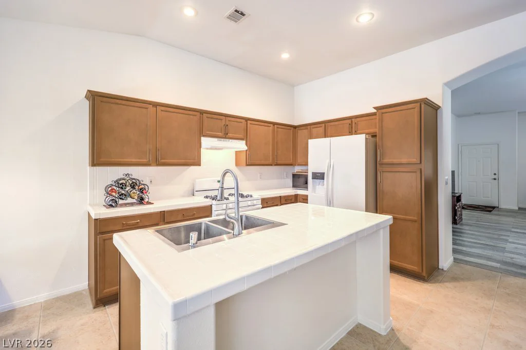 6309 Elderberry Wine, Las Vegas, NV 89142