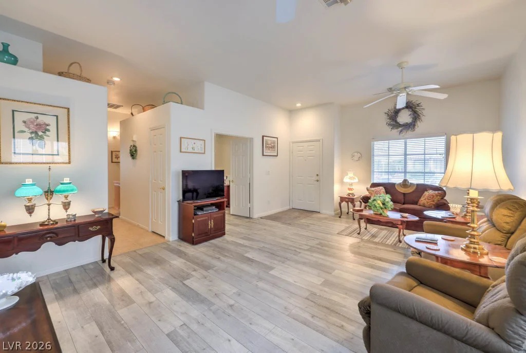 6309 Elderberry Wine, Las Vegas, NV 89142