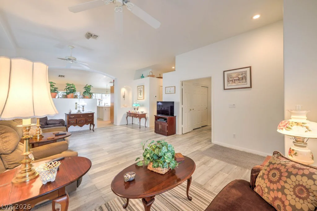 6309 Elderberry Wine, Las Vegas, NV 89142